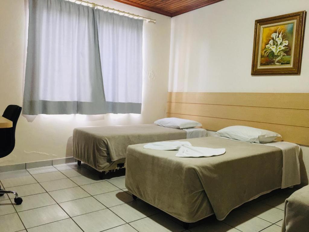 Hotel Paris Куритибанус Экстерьер фото